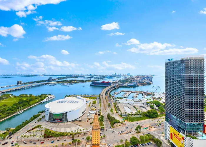 From 43Th Floor A Luxury Condo Awaits For You!